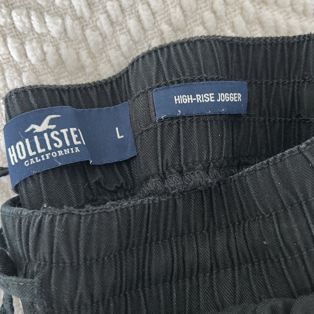 Hollister Black high rise jogger - Picture 2 of 4